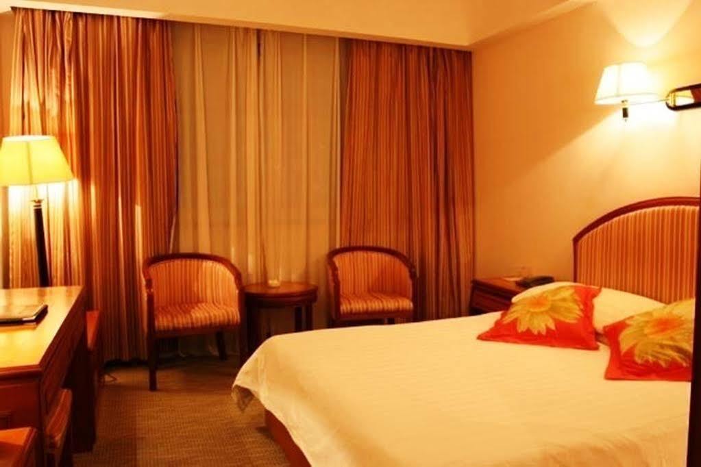 Hotel Jingyue Boutique 3*